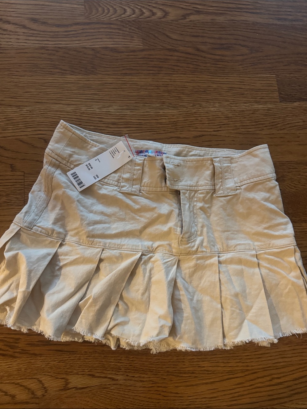 Urban Outfitters Cream Mini pleated Skirt NWT